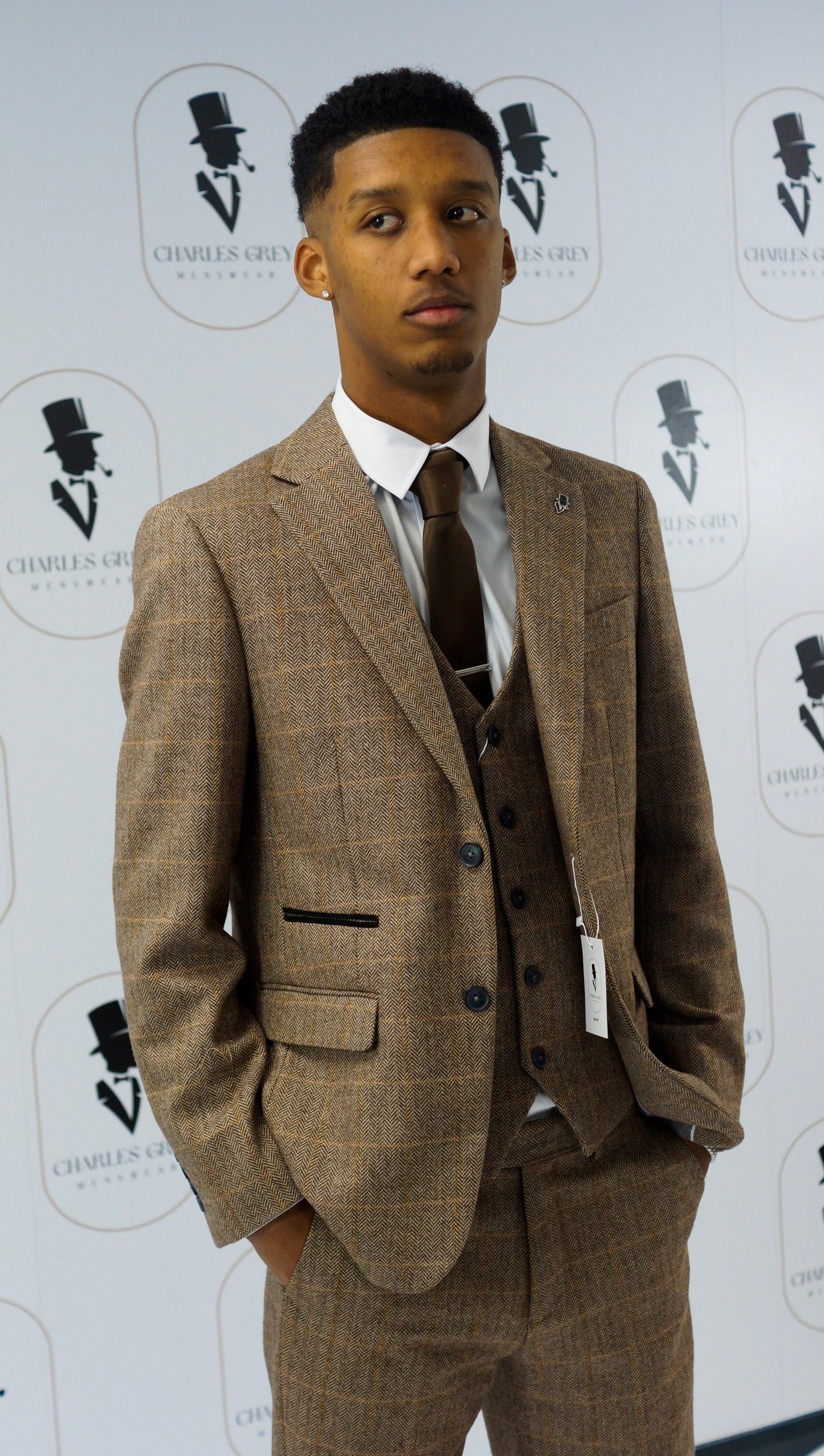 Sherlock 3 Piece Suit (view 2)