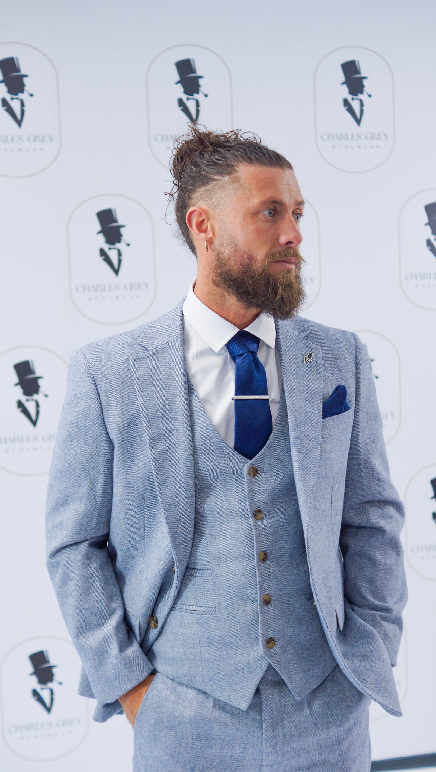 Murphy 3 Piece suit (view 3)