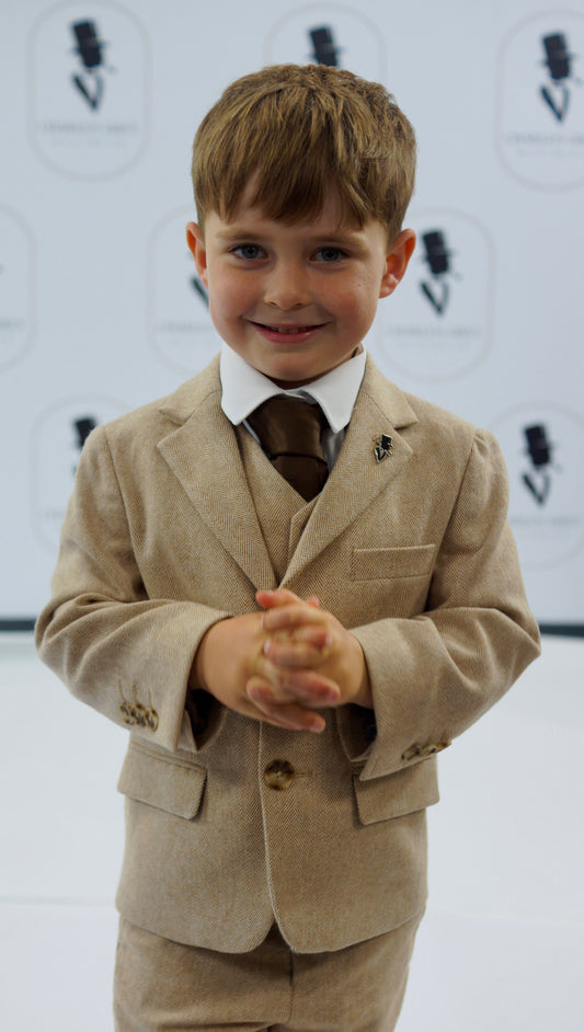 Errol Sand Junior suit